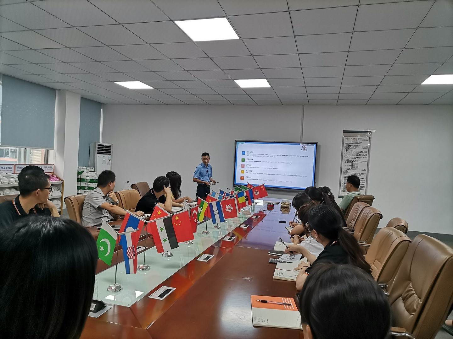 團(tuán)隊(duì)風(fēng)采